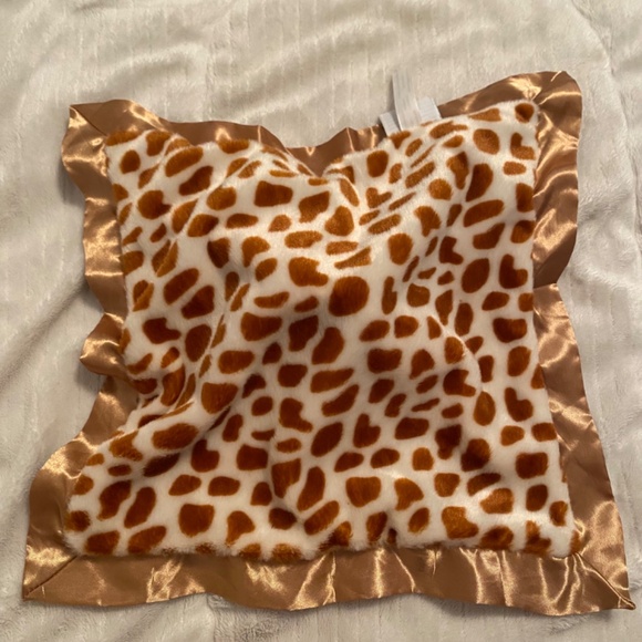 Cloud B Giraffe Peekaboo Lovie Satin Trim Tan Gold Baby Lovey Security Blanket - Picture 3 of 4